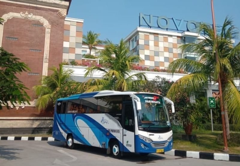 Bus