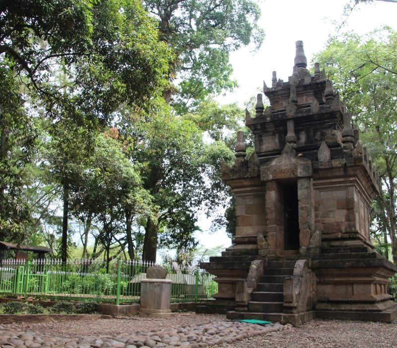 Candi Cangkuang, 8th century Shivaist Hindu temple, located in Leles, Garut Regency, West Java, Indonesia.