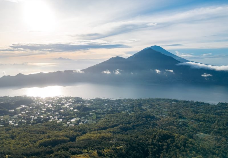 batur lake