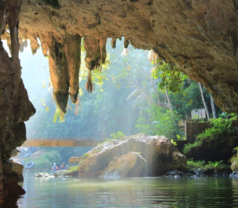 Entrance to the pindul cave