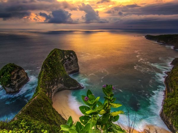 Sunset Klingking Beach Nusa Penida Klungkung Bali