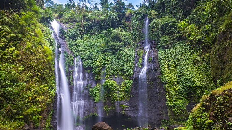 sekumpul waterfall