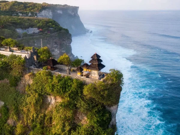 uluwatu temple